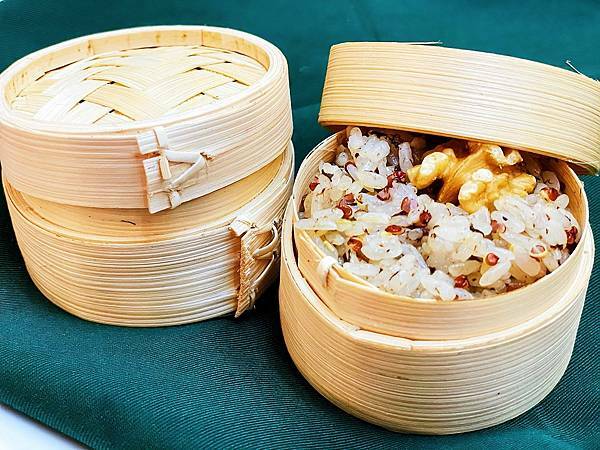 台北大稻埕│好客台北-蒸籠裡的美味-松露藜麥糯米飯