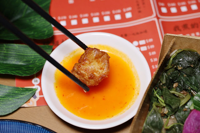 台中人氣美食精誠商圈『人人有飯吃』文青風餐盒/日式炒飯/好吃鹹酥雞/黑糖鮮奶茶