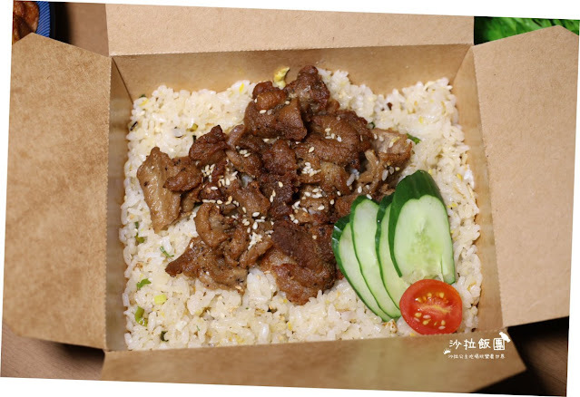 台中人氣美食精誠商圈『人人有飯吃』文青風餐盒/日式炒飯/好吃鹹酥雞/黑糖鮮奶茶