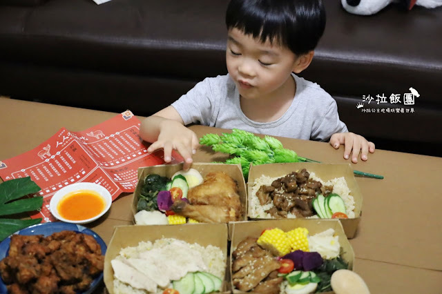 台中人氣美食精誠商圈『人人有飯吃』文青風餐盒/日式炒飯/好吃鹹酥雞/黑糖鮮奶茶