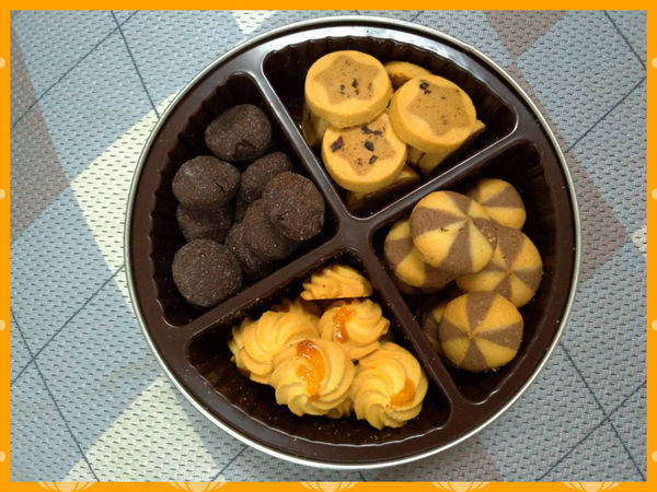 姊妹下午茶.辦公室茶點推薦~奇華餅家/曲奇禮盒，佳節送禮自用皆適宜。