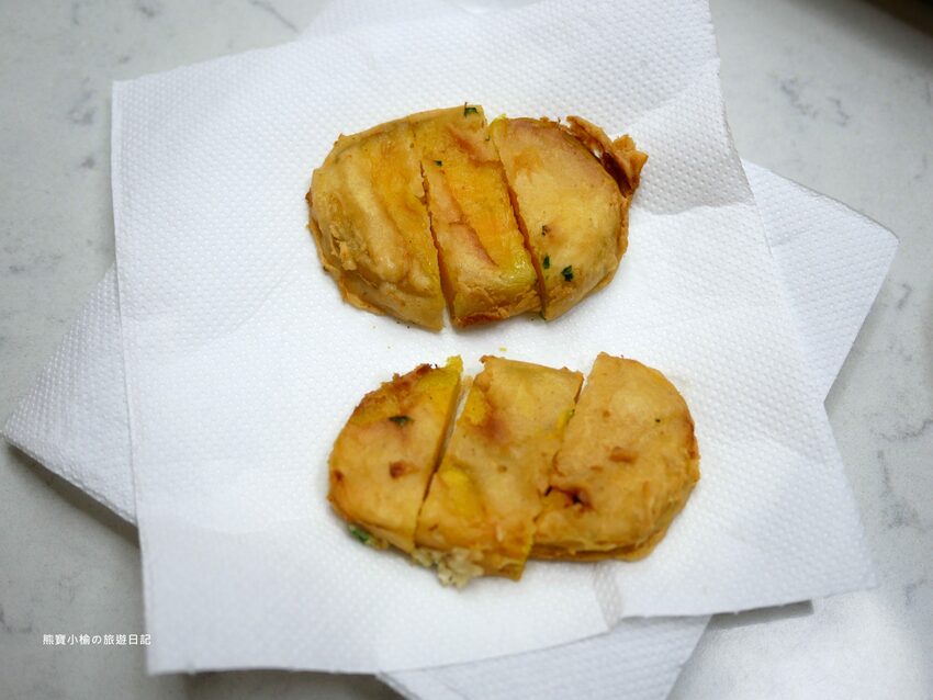 【台中南區美食】台中忠孝蚵嗲,台式口味下午茶首選,除了蚵仔口味還有花枝嗲肉嗲!內文附詳細菜單價位介紹。 @熊寶小榆の旅遊日記