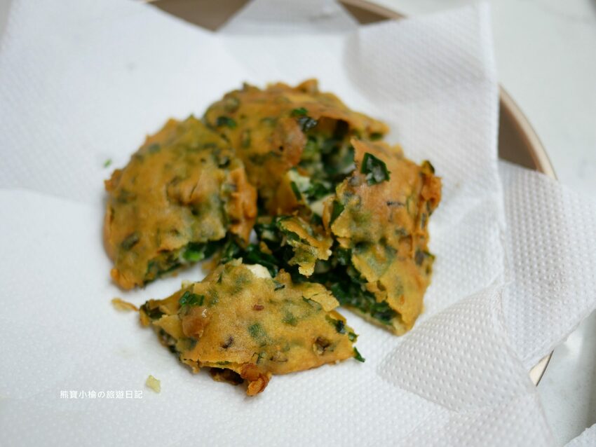 【台中南區美食】台中忠孝蚵嗲,台式口味下午茶首選,除了蚵仔口味還有花枝嗲肉嗲!內文附詳細菜單價位介紹。 @熊寶小榆の旅遊日記