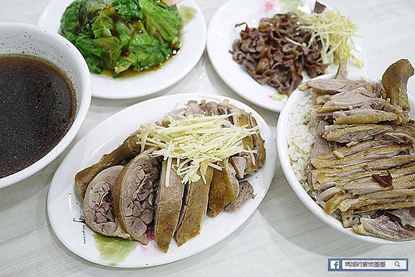 中壢美食【鐘予原味當歸鴨中壢店】大推超嫩當歸鴨腿飯/中壢當歸鴨推薦