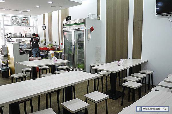 中壢美食【鐘予原味當歸鴨中壢店】大推超嫩當歸鴨腿飯/中壢當歸鴨推薦