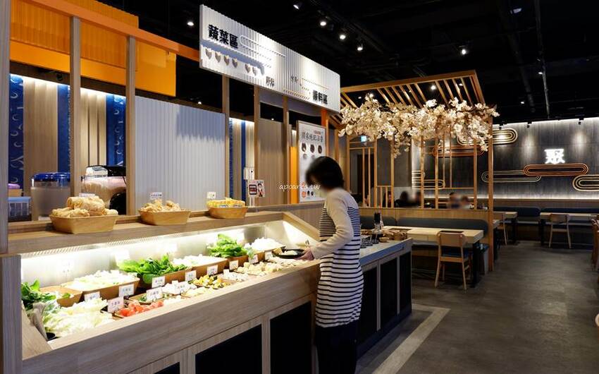 懷念日本味快來聚一波,268元起享自助吧無限放題,札幌起司牛奶鍋、肉肉瀑布雙人餐,二月底前滿千送千,聚北海道鍋物。 - 🍎 蘋果話日常🍎