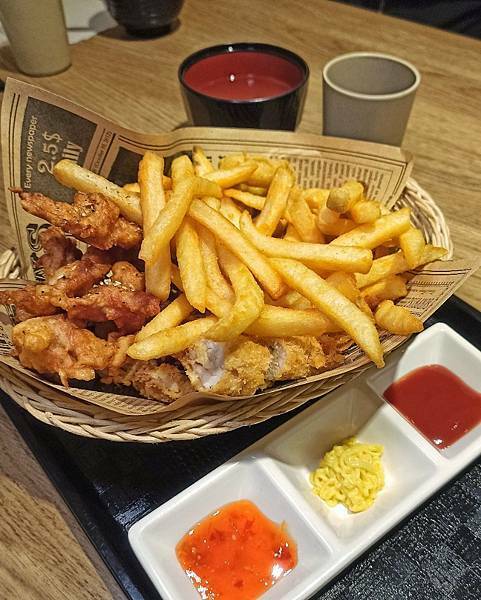 淡水式食堂 |  合風食堂 平價日式丼飯 學生平價食堂 淡江美食推薦 淡水美食餐廳 淡江美食 淡水便當外送 水源街美食