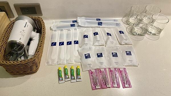 台中市西屯區【美食】台中浮雲客棧Kloud hotel|鄰近逢甲商圈|在15樓層享用早餐Buffet