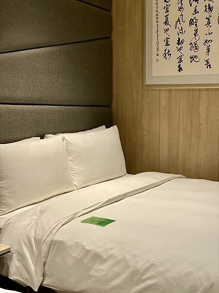 台中市西屯區【美食】台中浮雲客棧Kloud hotel|鄰近逢甲商圈|在15樓層享用早餐Buffet