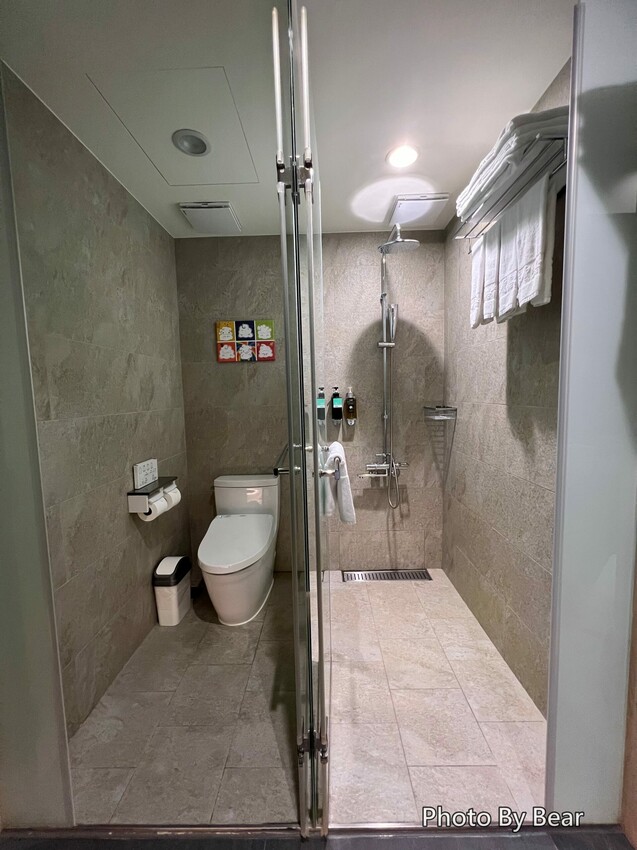 【台中】「浮雲客棧KLOUD HOTEL．逢甲商圈巷弄裡，附停車位的質感風環保智慧星級旅店」