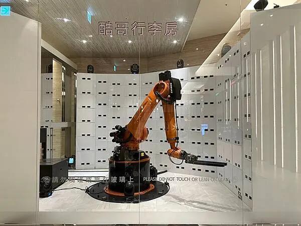 台中逢甲住宿大推！浮雲客棧Kloud Hotel早餐豐盛停車方便。