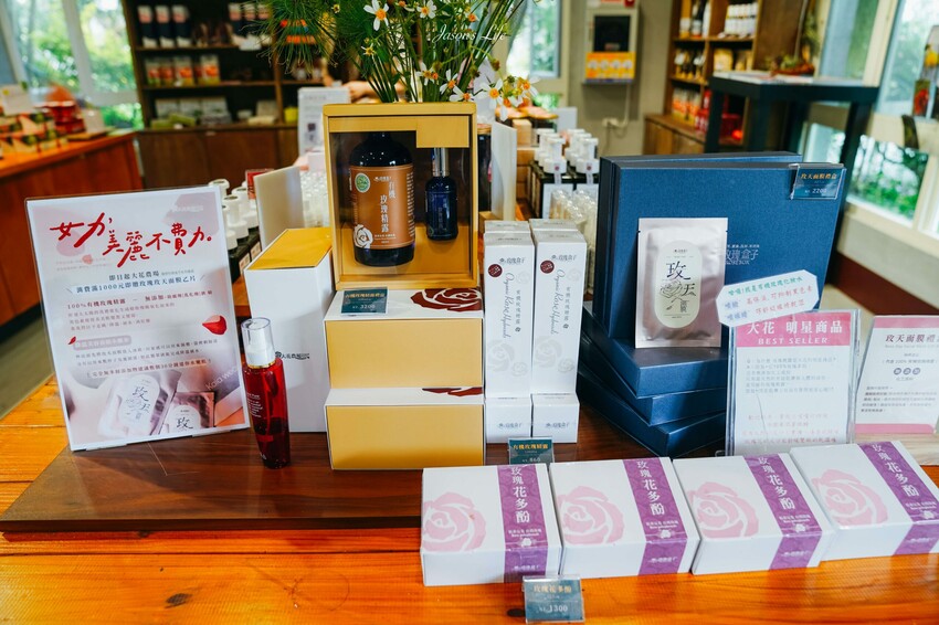 【屏東九如｜美食】大花農場。屏東秘境景點，超大有機玫瑰園，可親採有機玫瑰，玫瑰創意料理披薩意外好吃