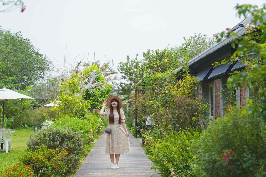 【屏東九如｜美食】大花農場。屏東秘境景點，超大有機玫瑰園，可親採有機玫瑰，玫瑰創意料理披薩意外好吃