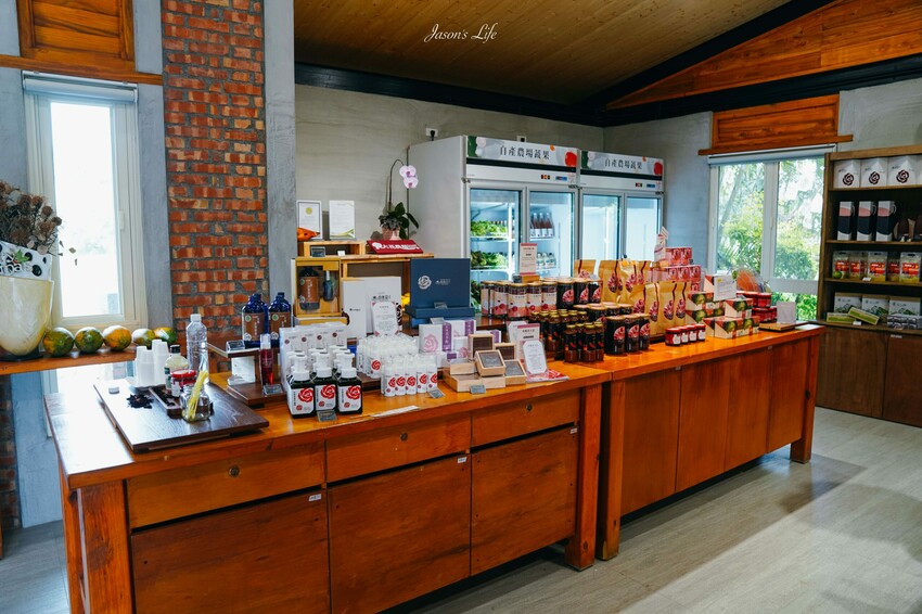 【屏東九如｜美食】大花農場。屏東秘境景點，超大有機玫瑰園，可親採有機玫瑰，玫瑰創意料理披薩意外好吃