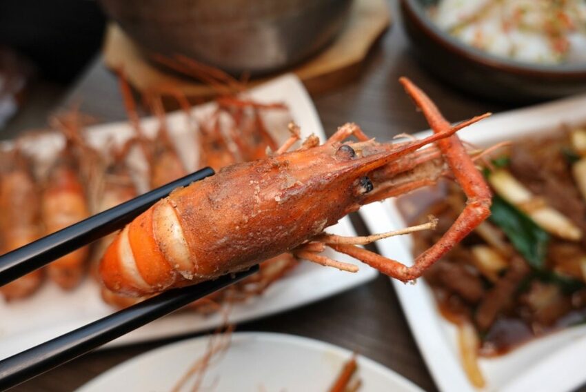 五顆星活蝦餐廳！激推“泰辣招牌蝦”．屏東里港每日新鮮直送．17種活蝦料理/白飯免費吃/停車方便 - 艾瑪▪ 享受吃喝玩樂札記