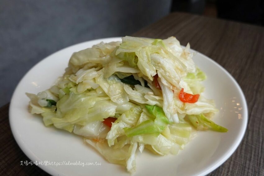 五顆星活蝦餐廳！激推“泰辣招牌蝦”．屏東里港每日新鮮直送．17種活蝦料理/白飯免費吃/停車方便 - 艾瑪▪ 享受吃喝玩樂札記