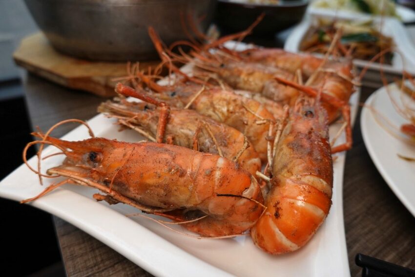 五顆星活蝦餐廳！激推“泰辣招牌蝦”．屏東里港每日新鮮直送．17種活蝦料理/白飯免費吃/停車方便 - 艾瑪▪ 享受吃喝玩樂札記