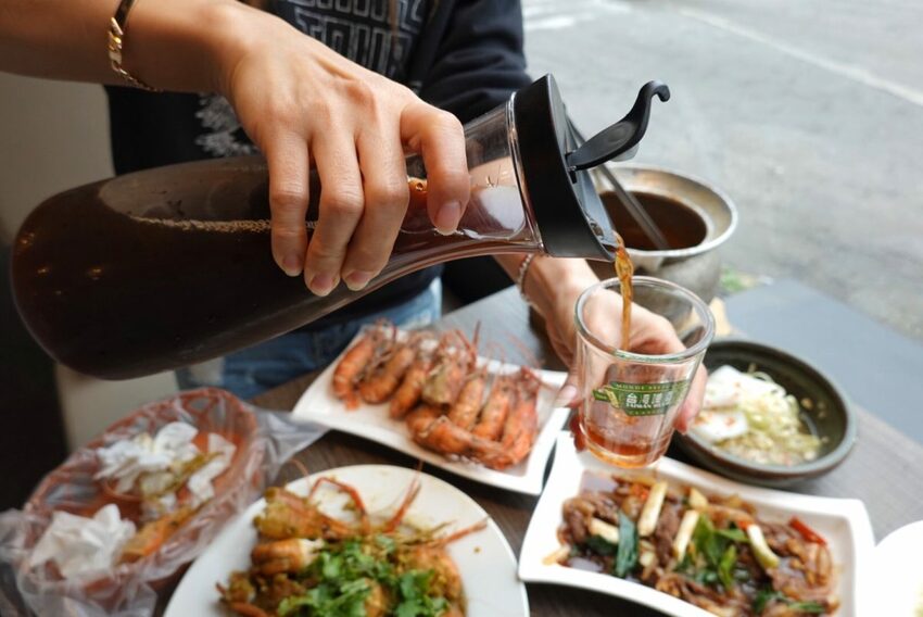 五顆星活蝦餐廳！激推“泰辣招牌蝦”．屏東里港每日新鮮直送．17種活蝦料理/白飯免費吃/停車方便 - 艾瑪▪ 享受吃喝玩樂札記