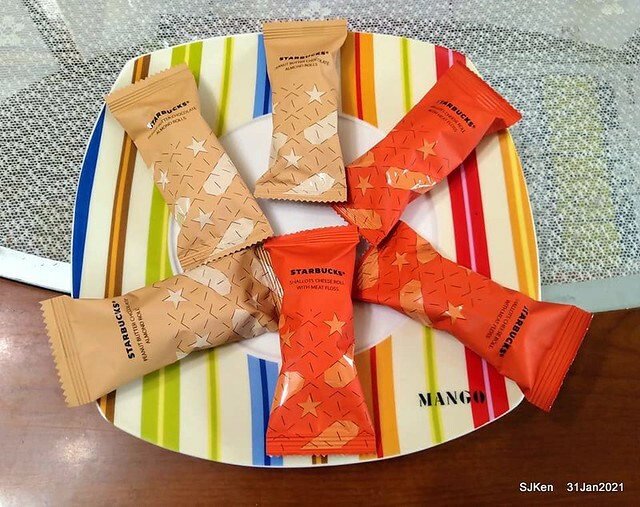 「星巴克春讚禮盒」(Starbucks Cookie Rolls Box), Taipei, Taiwan, SJKen, Jan 29,2021.