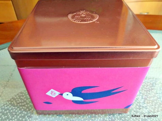 「星巴克春讚禮盒」(Starbucks Cookie Rolls box), Taipei, Taiwan, SJKen, Jan 29, 2021.