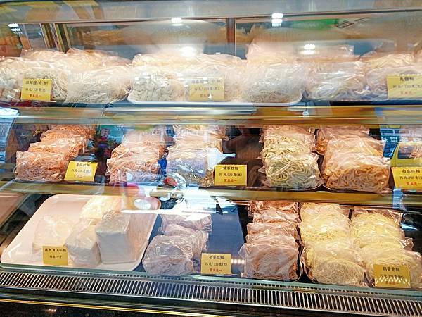 /tmp/phpWAleLh /tmp/phpWAleLh