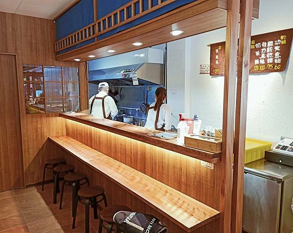 /tmp/phpC4ihIv /tmp/phpC4ihIv