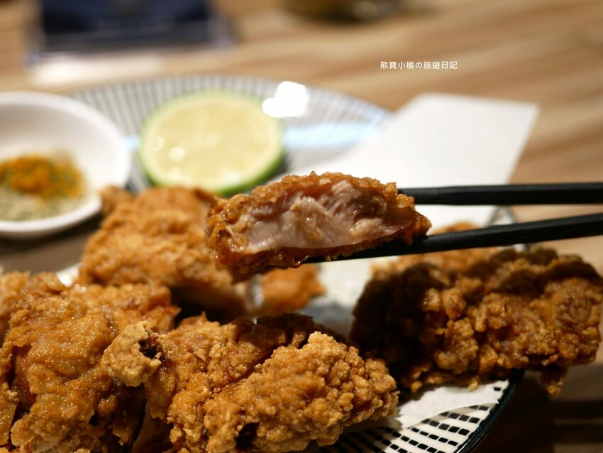 【新竹竹北美食】Hiro’sらあ麵Kitchen 竹北店，新竹縣非吃不可的平價叉燒拉麵，可免費加麵一次！酥炸雞腿也非常好吃~內文附詳細菜單價位介紹。 @熊寶小榆の旅遊日記