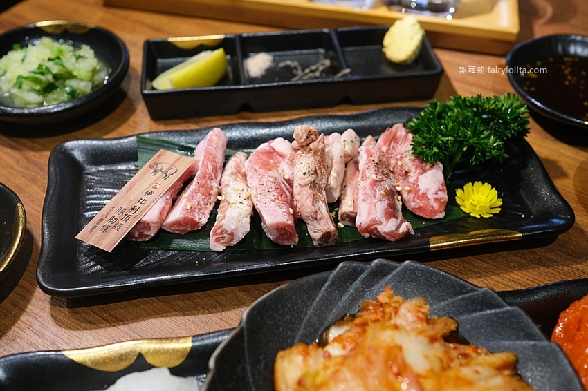 一開幕就爆紅！Google分數高達4.9，穿和服吃頂級燒肉！全程代客燒烤超貼心！