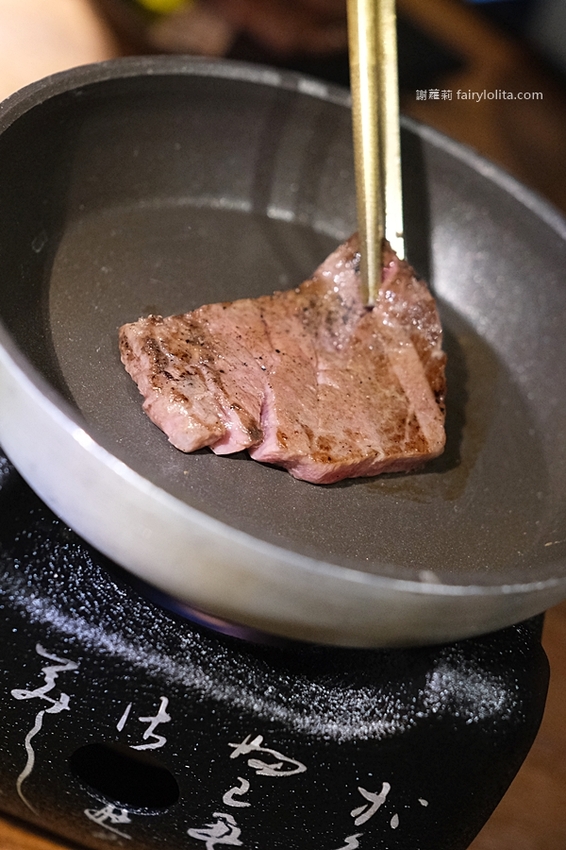 一開幕就爆紅！Google分數高達4.9，穿和服吃頂級燒肉！全程代客燒烤超貼心！