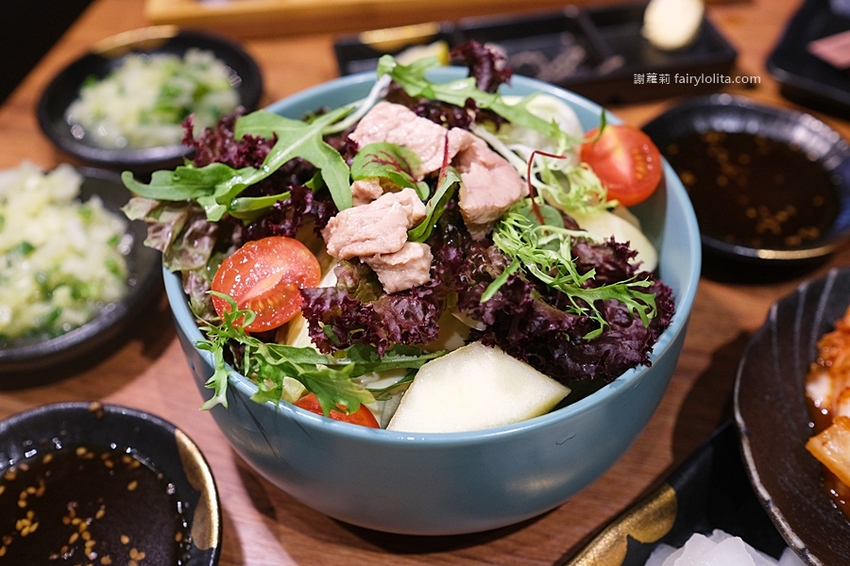 一開幕就爆紅！Google分數高達4.9，穿和服吃頂級燒肉！全程代客燒烤超貼心！