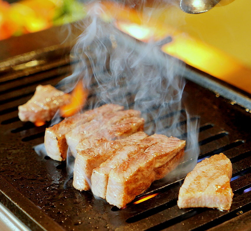 【中壢美食】藏王極上燒肉餐酒館．日本和牛+神級清酒+專人代烤!