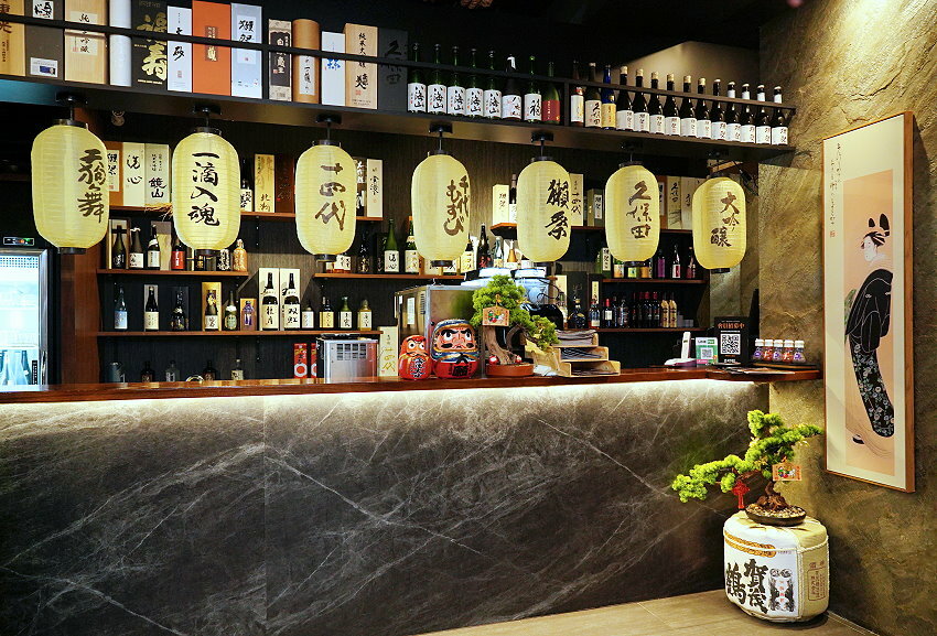 【中壢美食】藏王極上燒肉餐酒館．日本和牛+神級清酒+專人代烤!