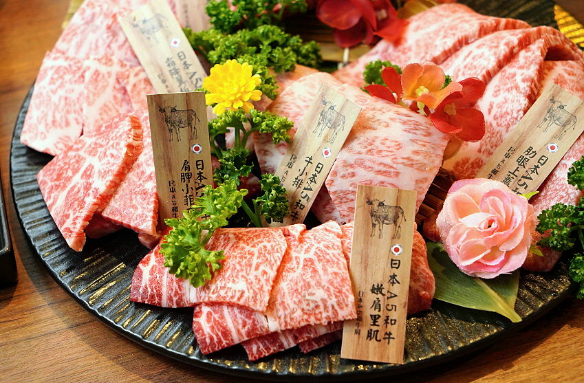 【中壢美食】藏王極上燒肉餐酒館．日本和牛+神級清酒+專人代烤!