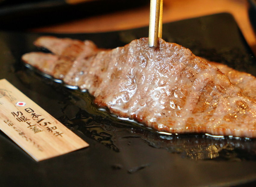 【中壢美食】藏王極上燒肉餐酒館．日本和牛+神級清酒+專人代烤!