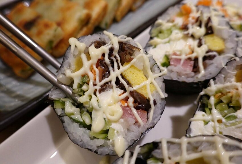 桃園首間！日本擁有40多家分店．手工鹽鹵豆腐．三種秘製湯底．五種辣度選擇．20多種特色料理 - 艾瑪▪ 享受吃喝玩樂札記