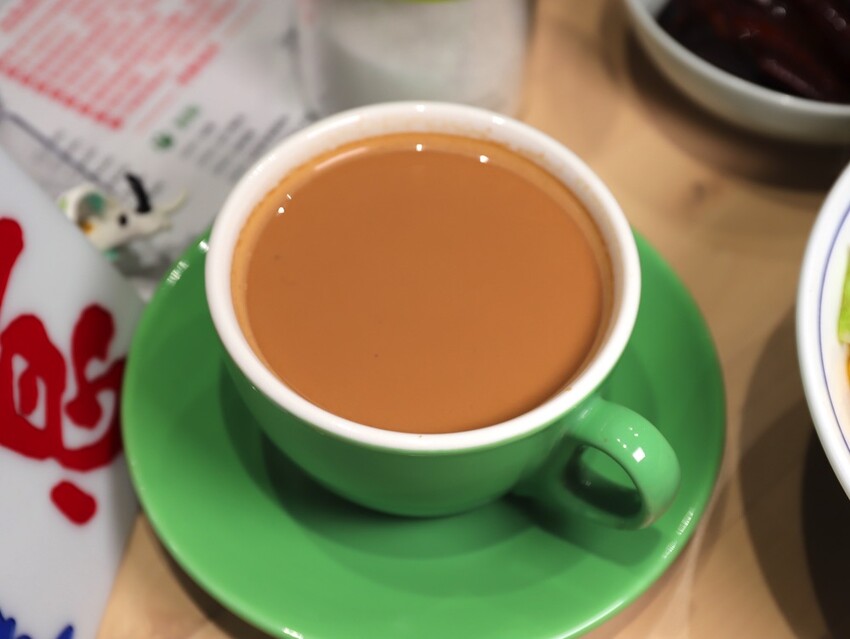 十公分厚的厚片三明治～ 還能吃到厚嫩蛋！超～浮誇美味！