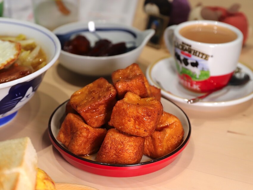 十公分厚的厚片三明治～ 還能吃到厚嫩蛋！超～浮誇美味！