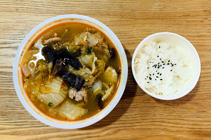 新竹光華街|十米現做|麵好湯濃.肉真的大塊