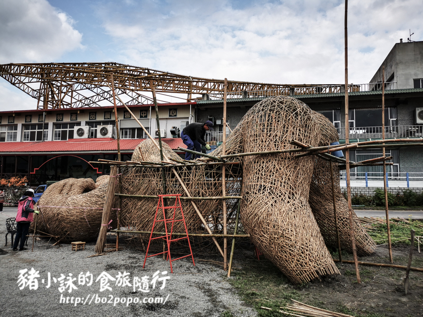 花蓮。富里》2021花蓮富里稻草藝術季，大型稻草動物可愛又好拍 - 豬小詠的食旅隨行