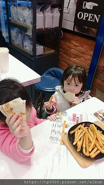 B612_20210123_170903_052.jpg B612_20210123_170903_052.jpg