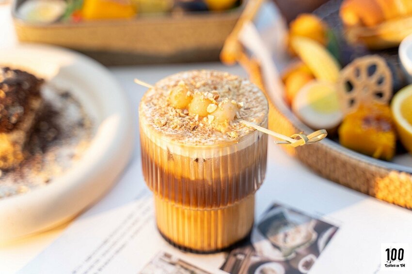 【台中中區美食】TIKIYALO 鐵枝路咖啡交易所｜鐵鹿大街美食新選！全新野餐風格料理繽紛登場，還能在綠地中享受愜意「食」光！ | 別墅裡的 100 種味道