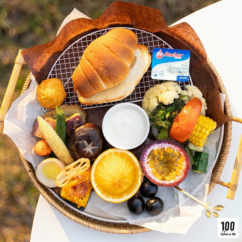 【台中中區美食】TIKIYALO 鐵枝路咖啡交易所｜鐵鹿大街美食新選！全新野餐風格料理繽紛登場，還能在綠地中享受愜意「食」光！ | 別墅裡的 100 種味道