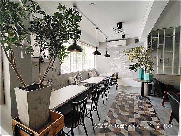 Gooday  Cafe %26; Roof 11.jpg