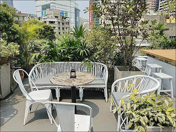 Gooday  Cafe %26; Roof 18.jpg