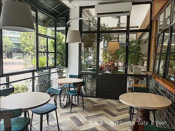 Gooday  Cafe %26; Roof 05.jpg