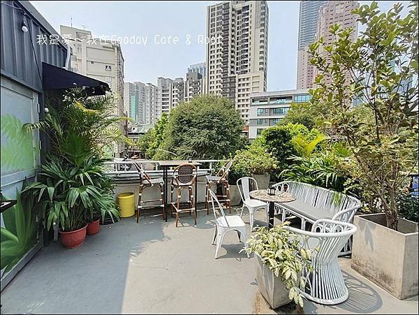 Gooday  Cafe %26; Roof 16.jpg