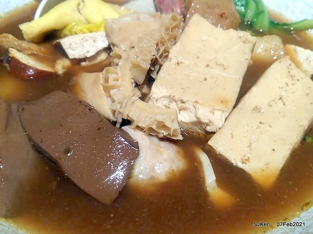 Taiwan spicy hot braised dishes「老翔記麻辣燙滷味店」at Taipei, Taiwan, SJKen, Feb 7, 2021.