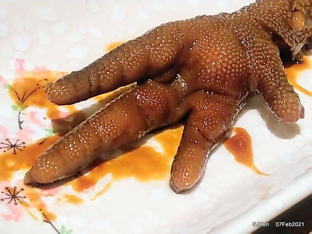 Taiwan spicy hot braised dishes「老翔記麻辣燙滷味店」at Taipei, Taiwan, SJKen, Feb 7, 2021.