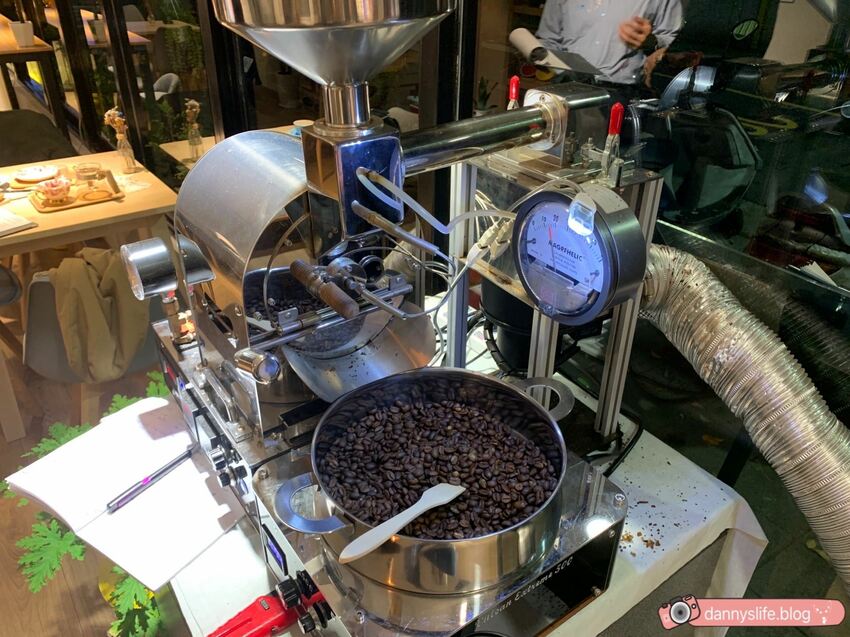 瑰夏咖啡創始店 │台北美食/寵物友善。首次體驗手沖咖啡 - 丹尼的吃喝玩樂