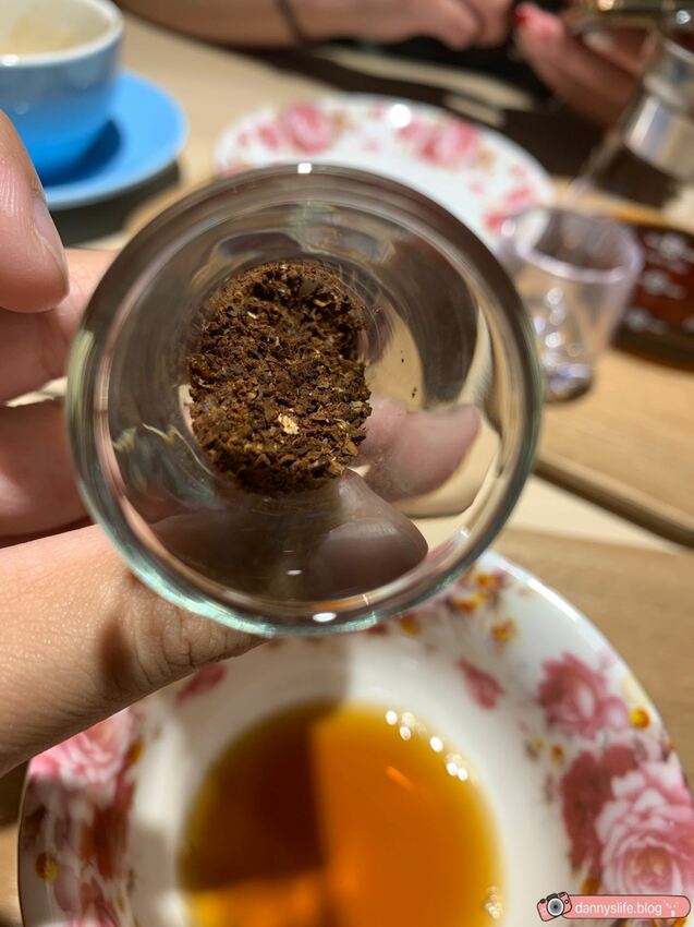 瑰夏咖啡創始店 │台北美食/寵物友善。首次體驗手沖咖啡 - 丹尼的吃喝玩樂